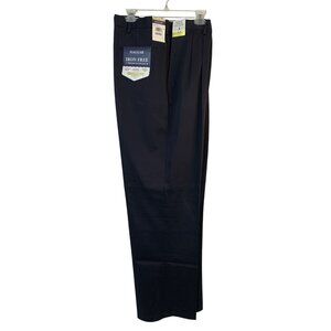 NWT Haggar Premium Mens Khaki Pleat Classic Fit Pants 44W X 33L Black Comfort